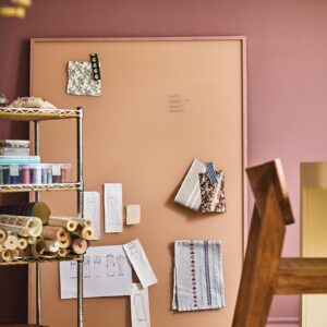 Eksklusiv Snedkerramme Moodboard i Pink Nude ilagt massiv ramme i lyserød olieret ask
