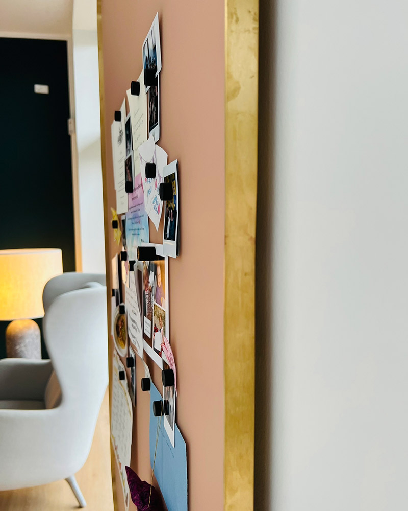 Massiv messingramme moodboard fra J.N. Bech